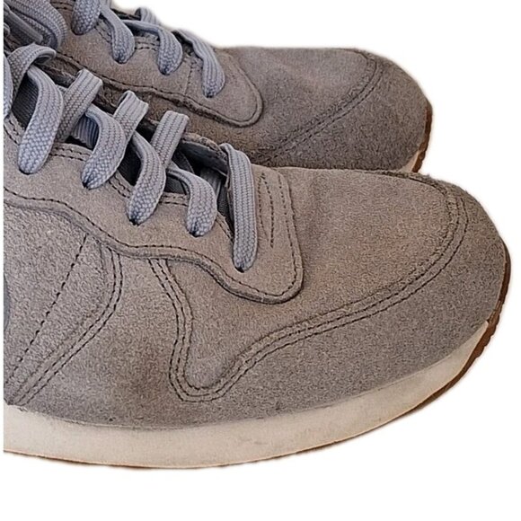 NIKE SUEDE INTERNATIONALIST SE IN GLACIER (BABY BLUE) SIZE 8 - Picture 6 of 7